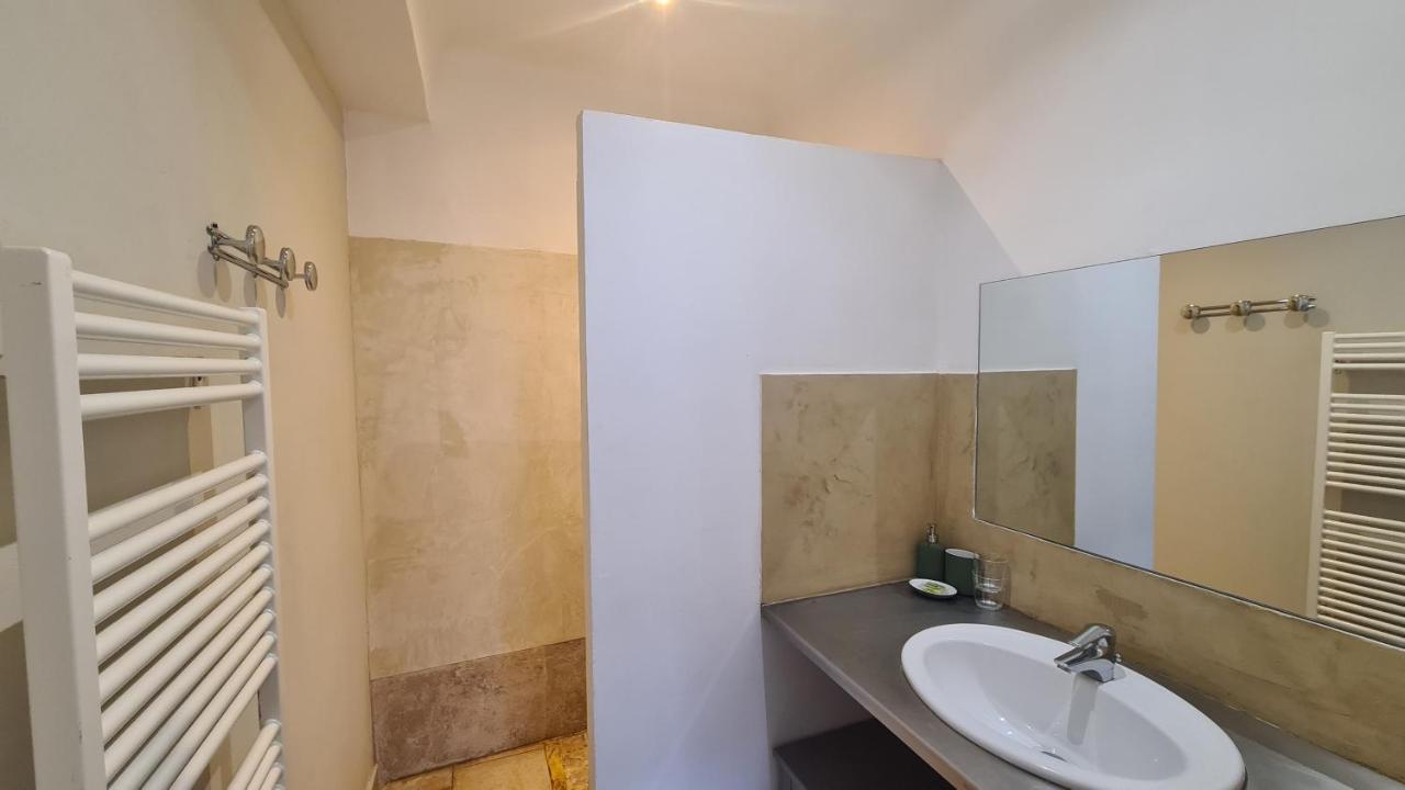Cocon Du Papillon A Lourmarin Apartment Екстериор снимка