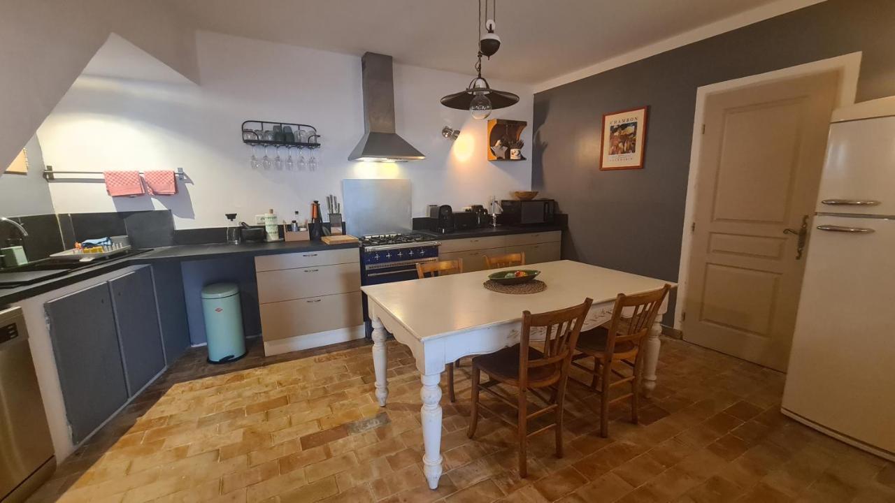 Cocon Du Papillon A Lourmarin Apartment Екстериор снимка